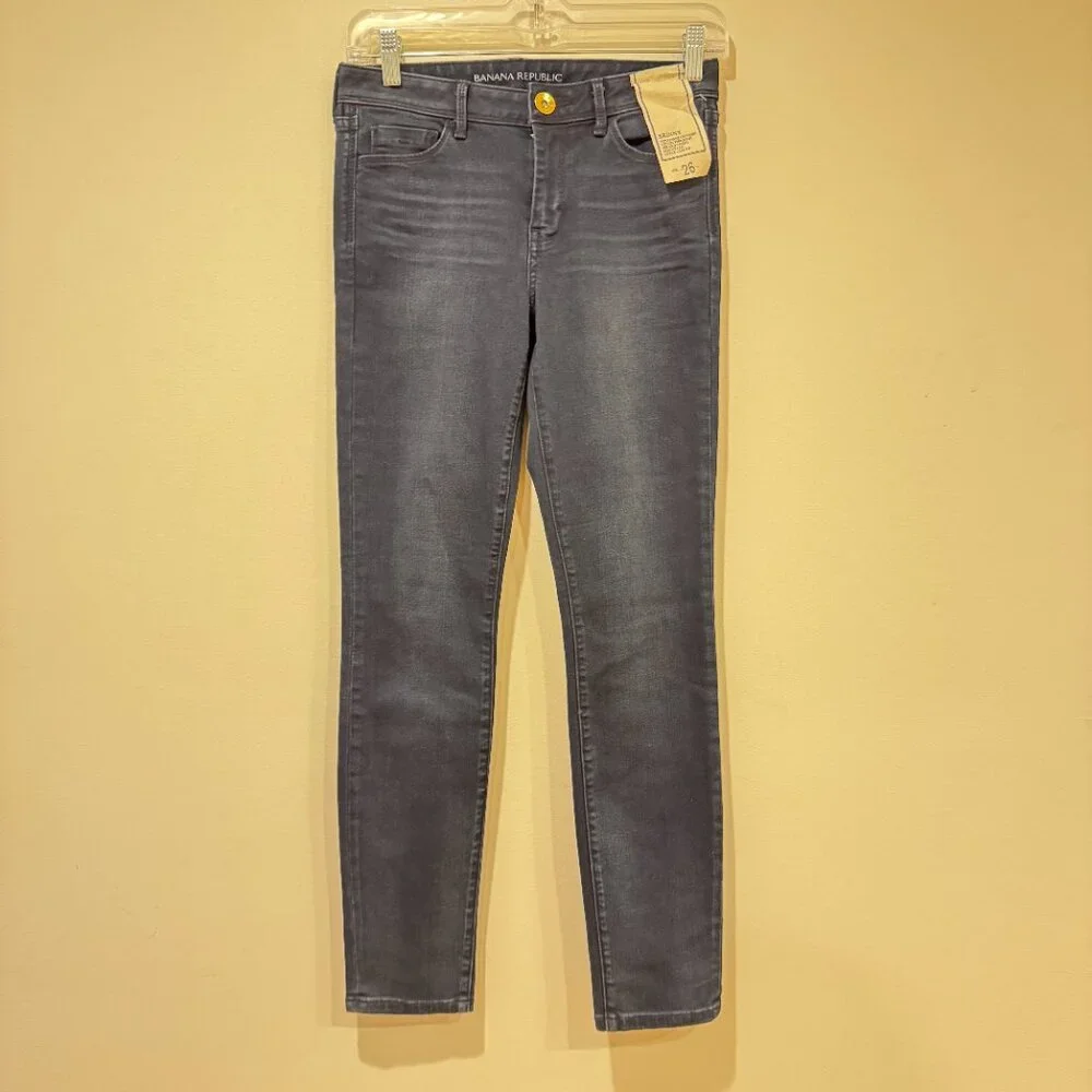 Banana Republic Mid-Rise Skinny Jeans | NWT | Size 26 ✔ Brand new with tags! Cla